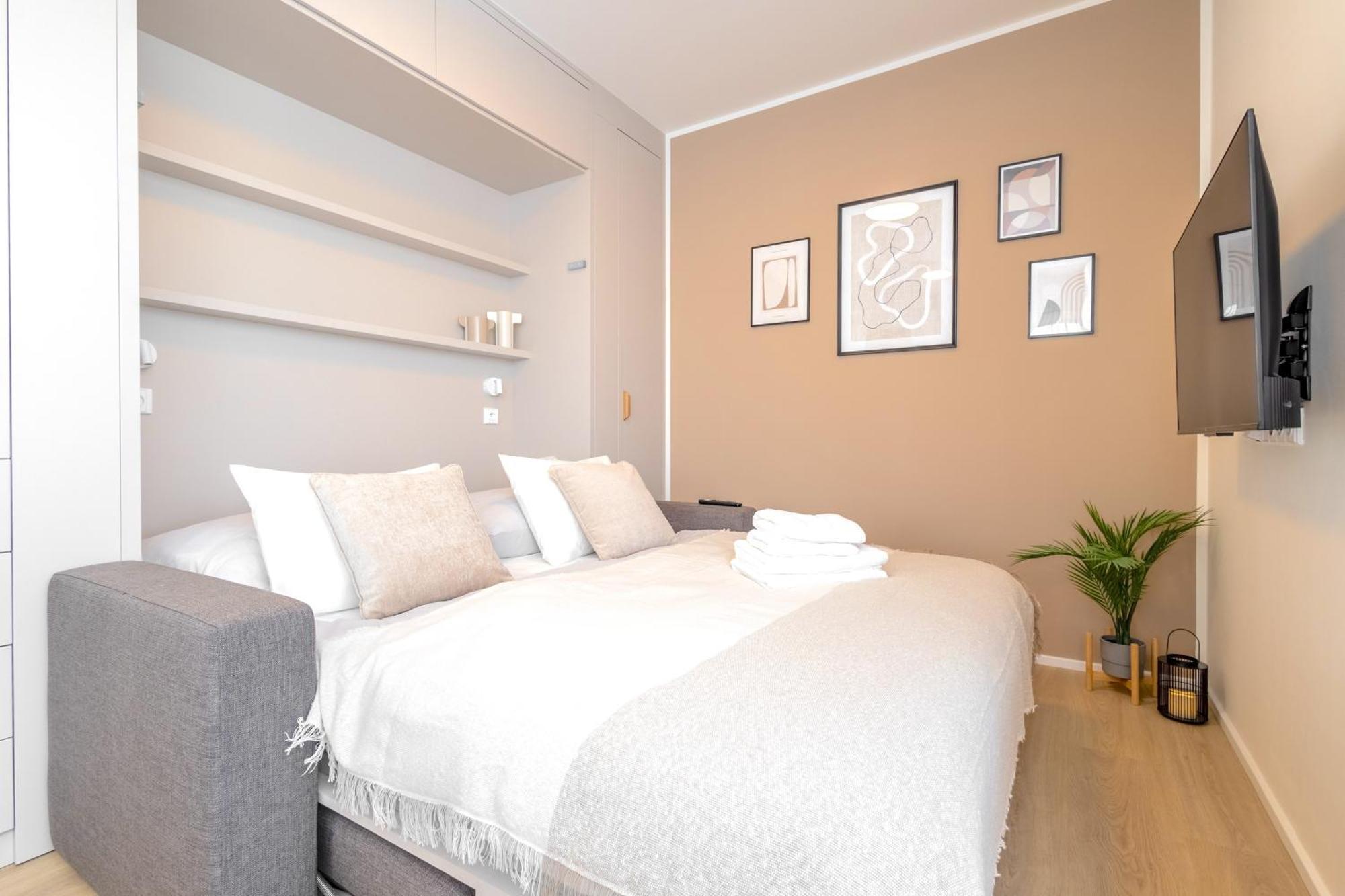 דירות Bright 2Br - 5Th Floor, Balcony, Free Parking By Gravity פראג מראה חיצוני תמונה
