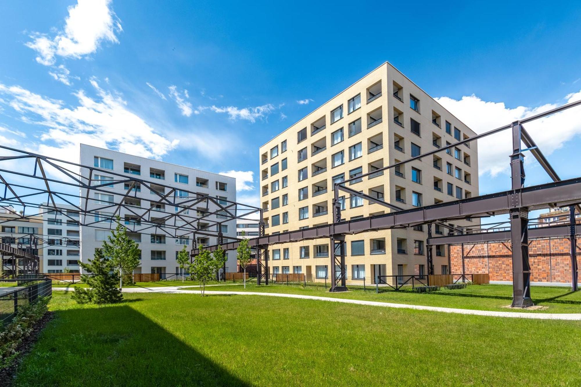 דירות Bright 2Br - 5Th Floor, Balcony, Free Parking By Gravity פראג מראה חיצוני תמונה