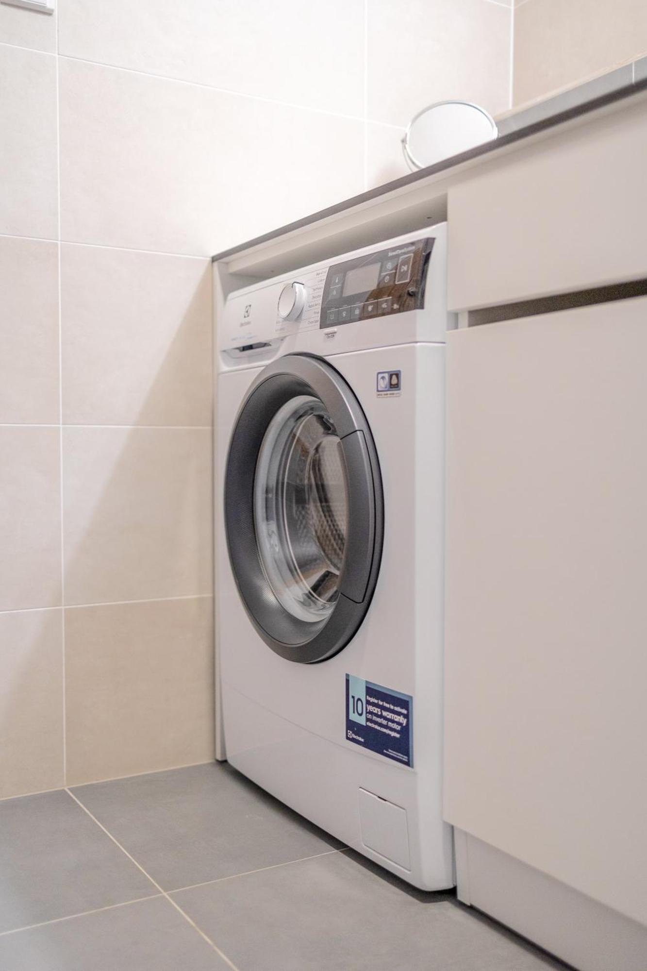 דירות Bright 2Br - 5Th Floor, Balcony, Free Parking By Gravity פראג מראה חיצוני תמונה